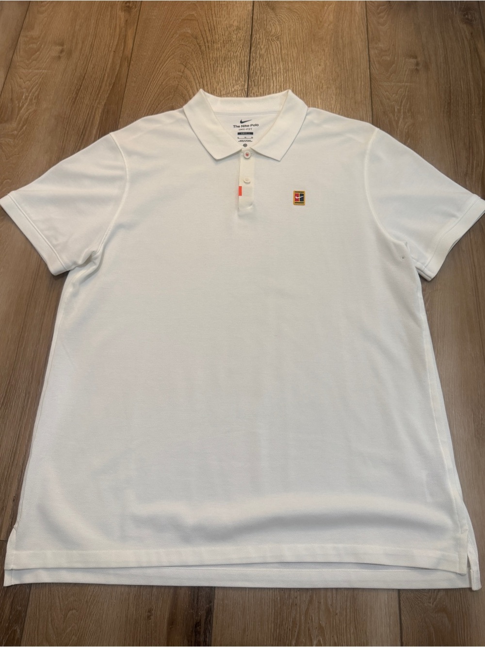 Nike Golf White Men’s Polo Shirt - Classic Short Sleeve